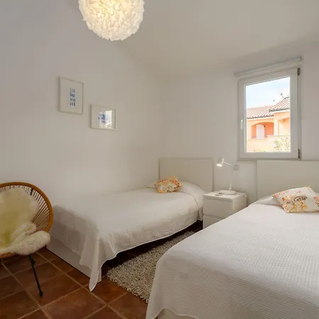 Holiday home Mediterranes Mit Loungebett, Bbq, Privatem Garten, Waschmaschine, Klimatisierten Schlafzimmern Tar-Vabriga