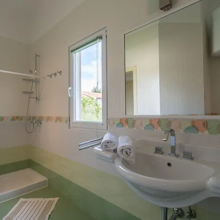 Mediterranes Mit Loungebett, Bbq, Privatem Garten, Waschmaschine, Klimatisierten Schlafzimmern Holiday home Tar-Vabriga