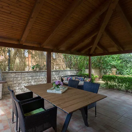 Mediterranes Mit Loungebett, Bbq, Privatem Garten, Waschmaschine, Klimatisierten Schlafzimmern * Tar-Vabriga